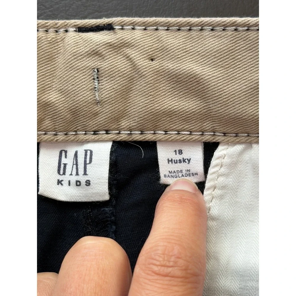 Gap Kids Boys Navy Blue Flat Front Chino Pants Husky Size 18 NWT 461042-01-1